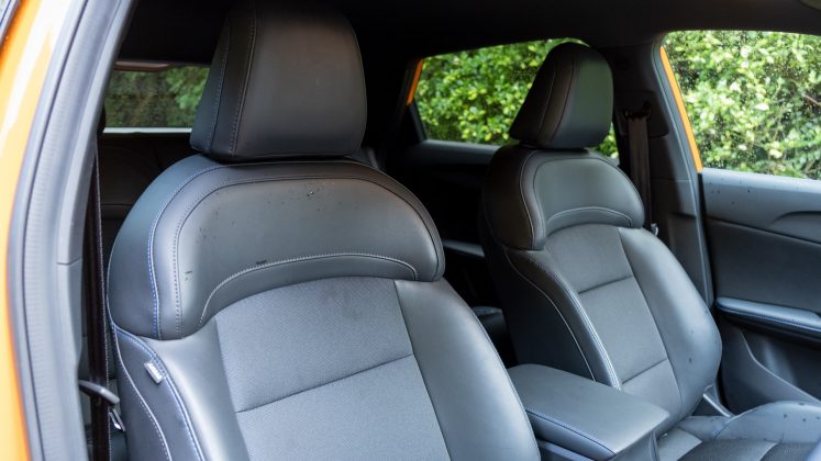 MG4 EV front seats