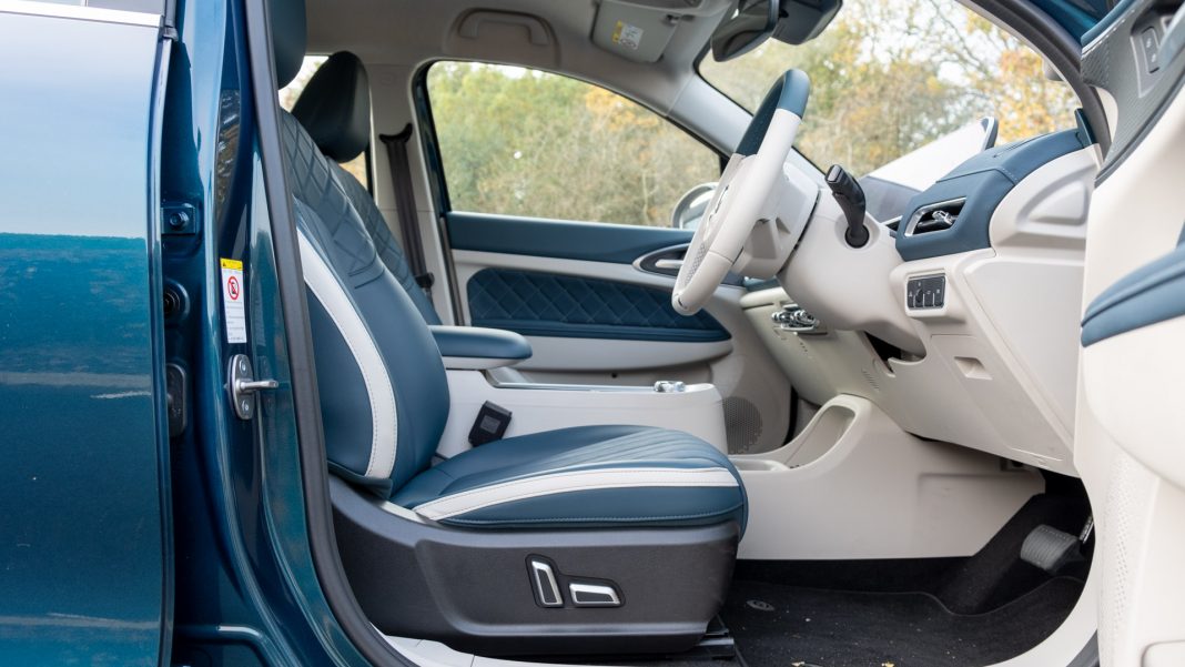 Ora Funky Cat driver seat