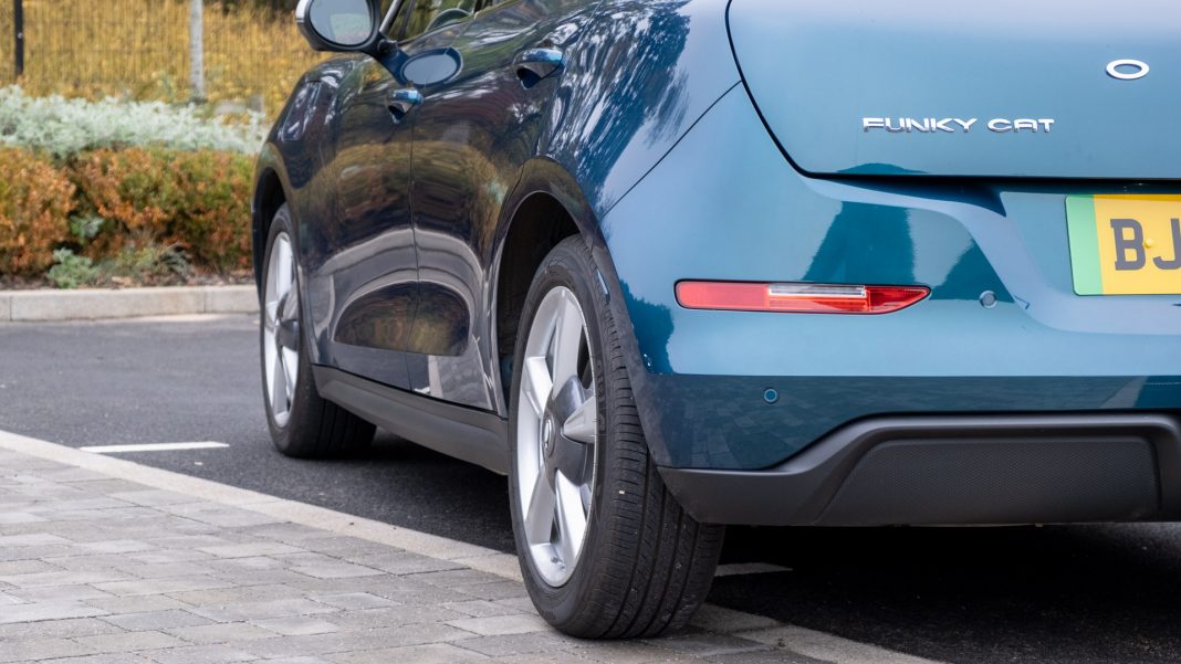 Ora Funky Cat wheels