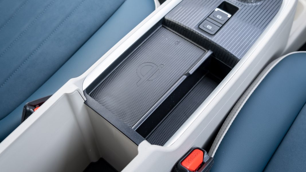 Ora Funky Cat wireless charger