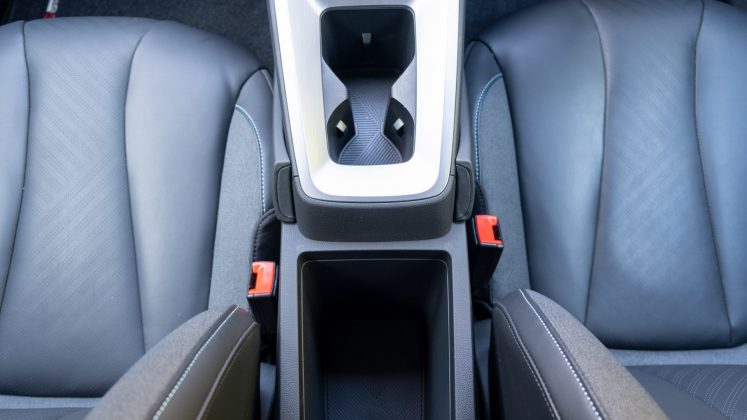 New MG5 EV front cupholders