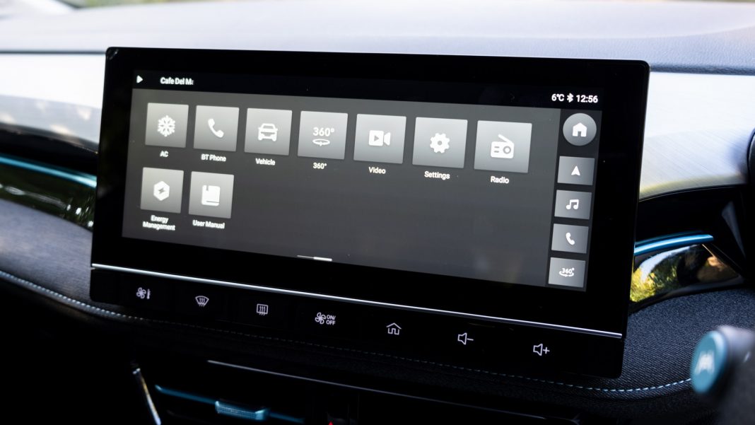 New MG5 EV infotainment