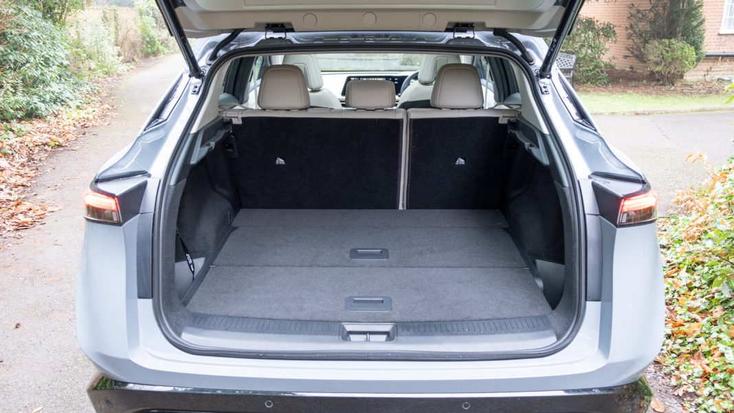 Nissan Ariya boot