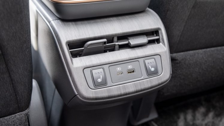 Nissan Ariya rear climate controls