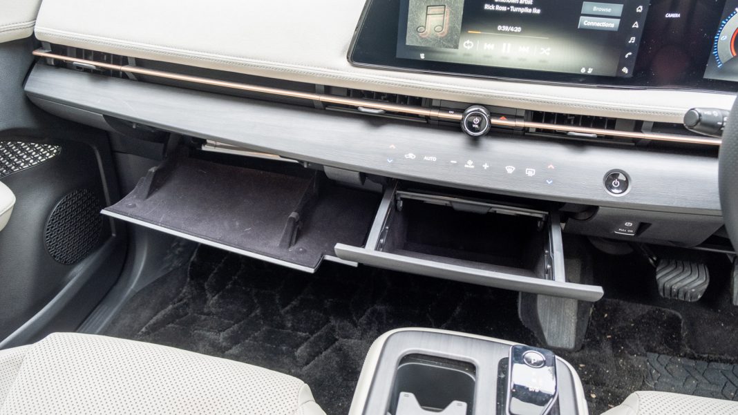 Nissan Ariya storage space