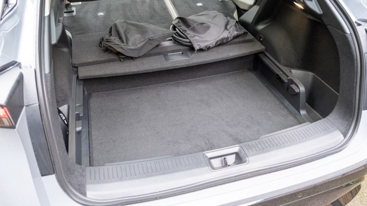 Nissan Ariya underfloor space