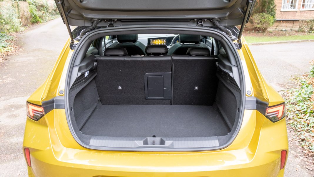 Vauxhall Astra Hybrid boot space