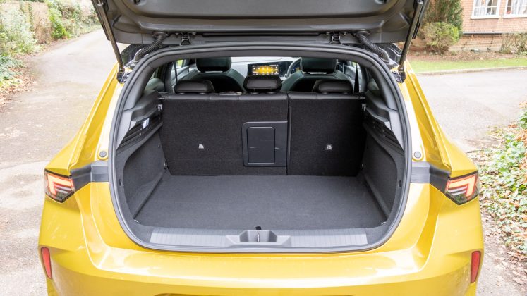 Vauxhall Astra Hybrid boot space