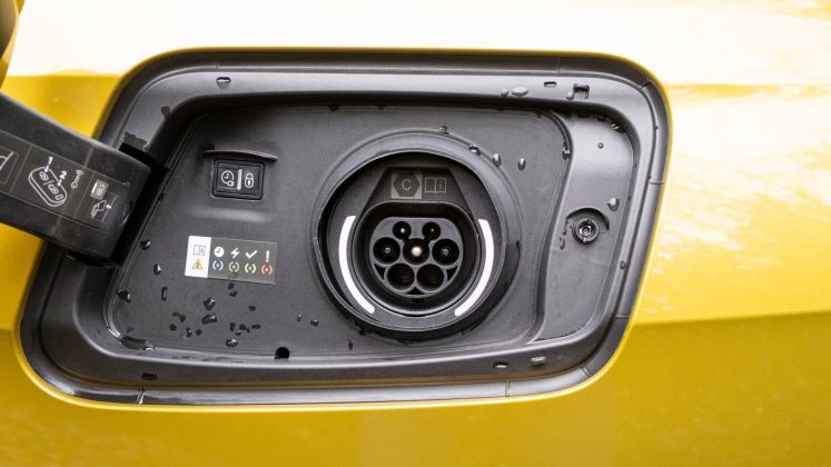 Vauxhall Astra Hybrid charging