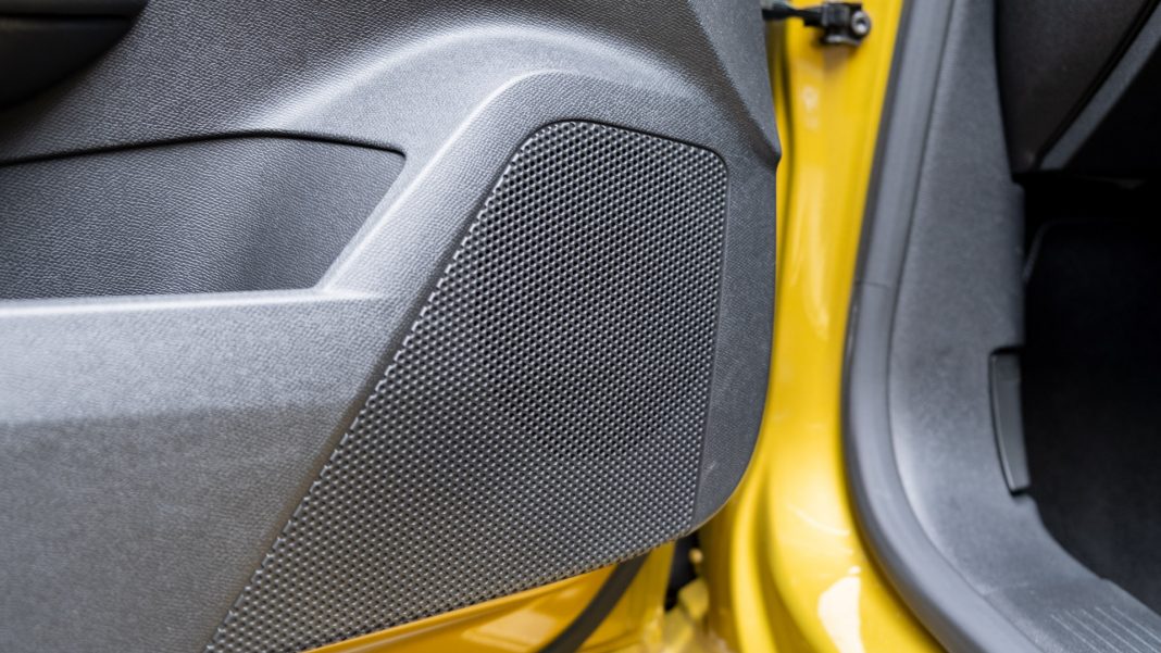 Vauxhall Astra Hybrid front speaker