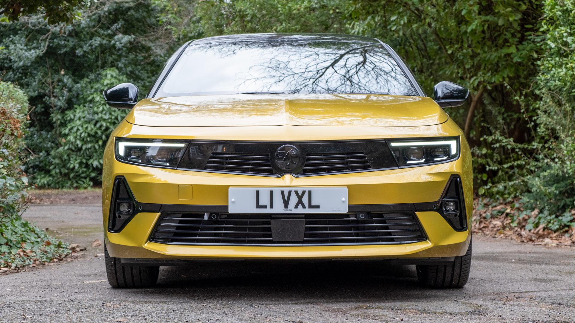 Vauxhall Astra Hybrid front