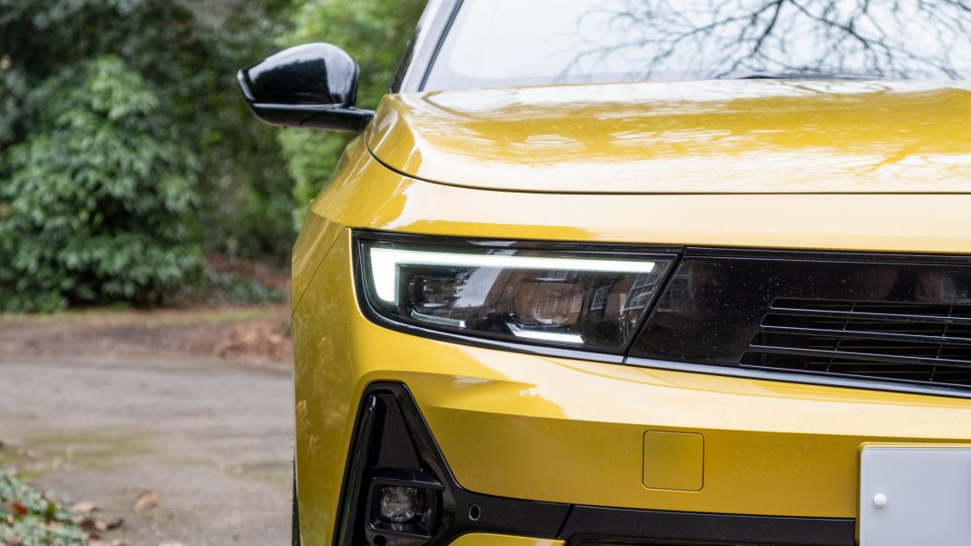 Vauxhall Astra Hybrid lights