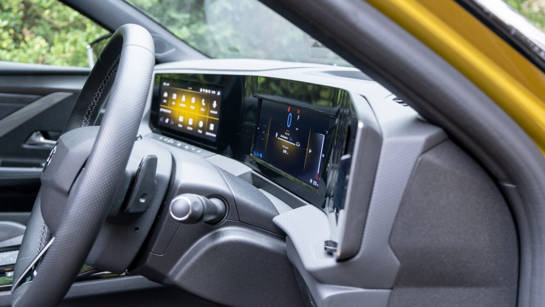 Vauxhall Astra Hybrid tech