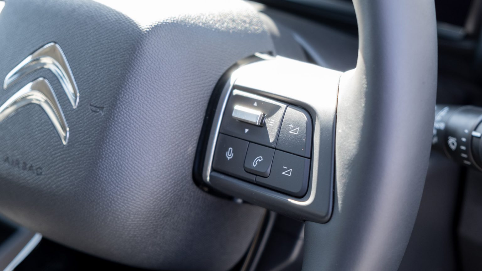 Citroen e-C4 X review: A blended e-C4 & C5 X? - TotallyEV