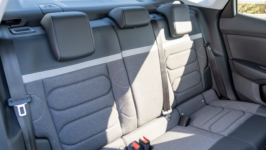 Citroen e-C4 X rear seat