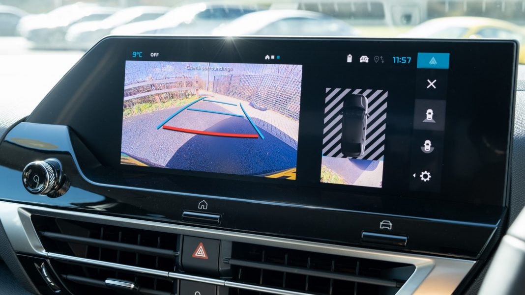 Citroen e-C4 X rearview camera