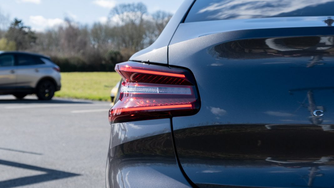 Citroen e-C4 X tail lights