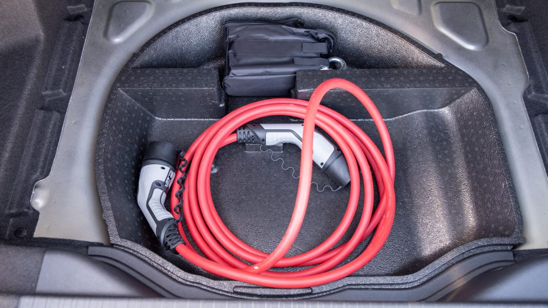 Citroen e-C4 X underfloor