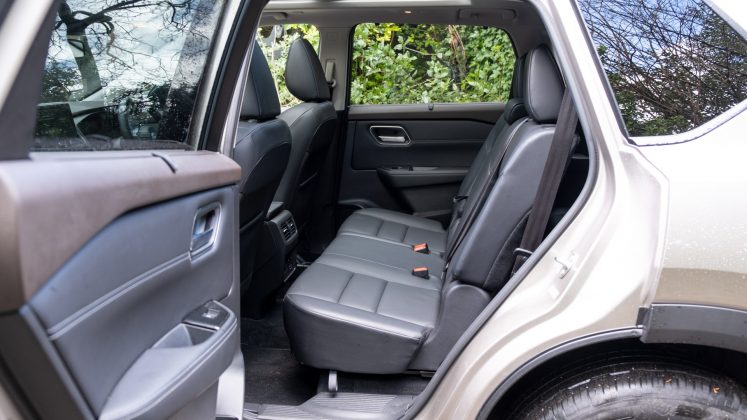 Nissan X-Trail rear seat legroom