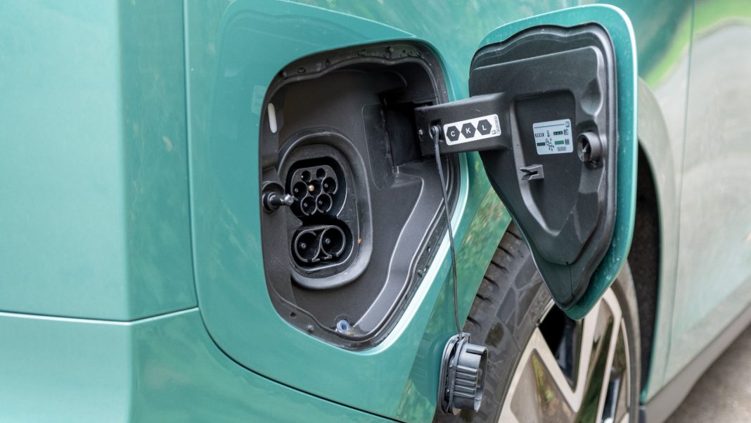 VW ID. Buzz charging flap