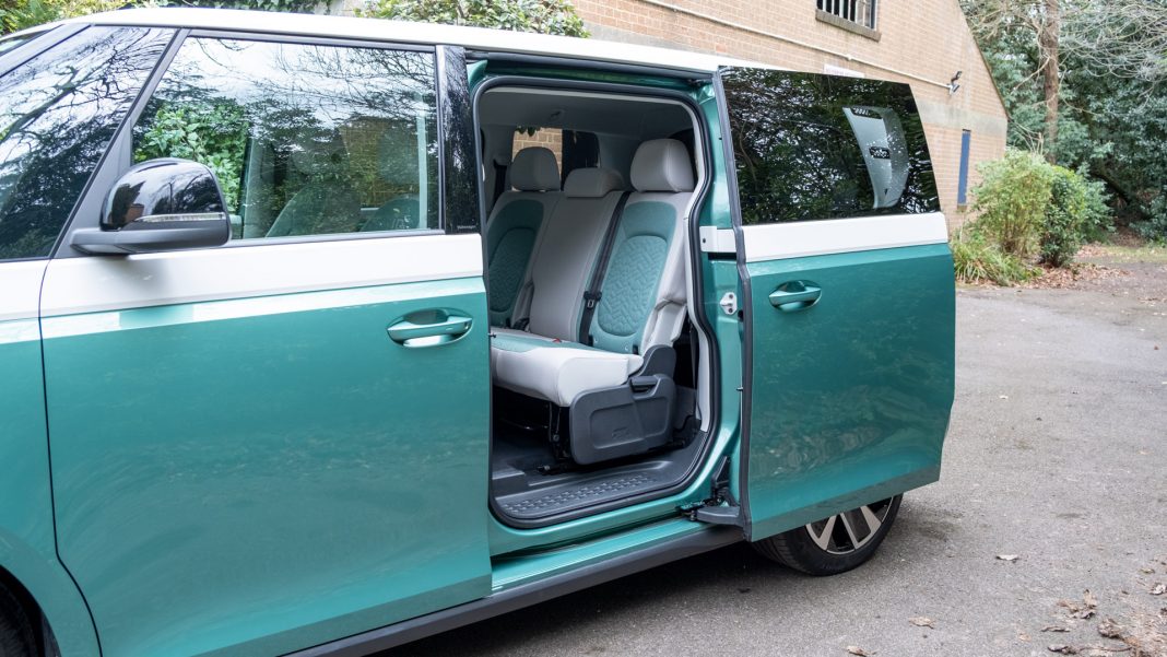 VW ID. Buzz sliding doors