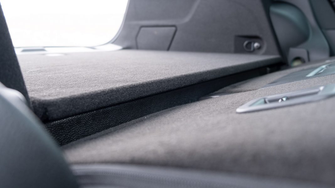 Alfa Romeo Tonale hybrid boot floor