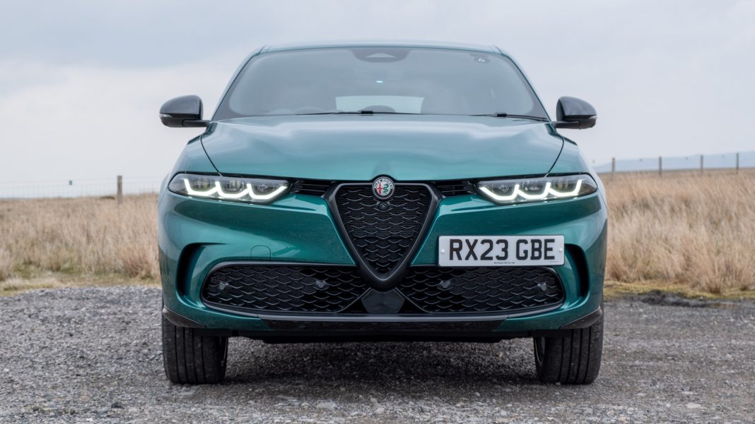 Alfa Romeo Tonale hybrid front design