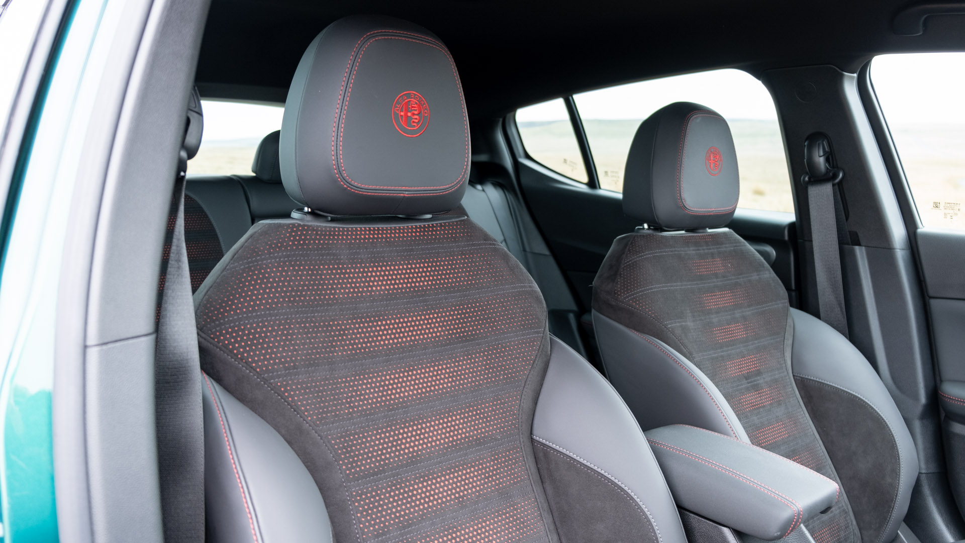 Alfa Romeo Tonale hybrid front seat comfort