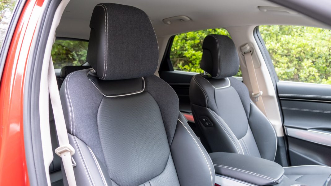 Genesis Electrified GV70 front seats
