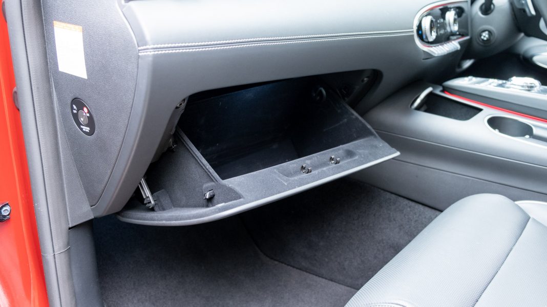 Genesis Electrified GV70 glove box