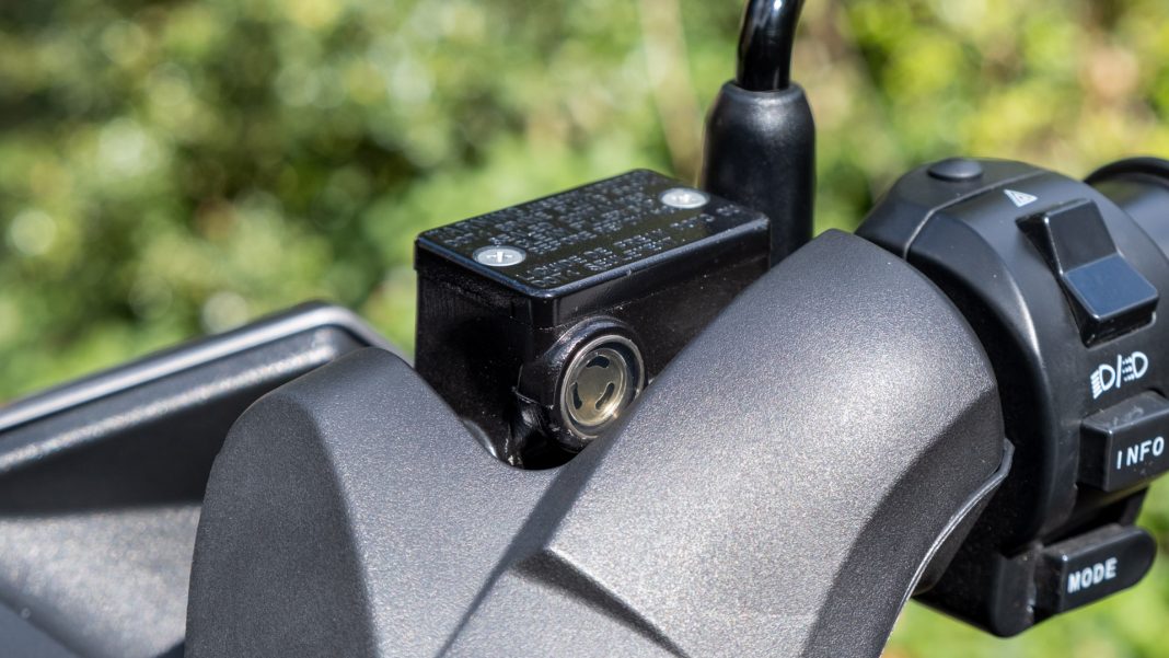 Seat Mo 125 brake fluid