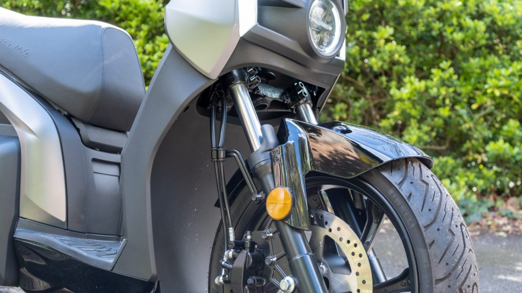 Seat Mo 125 front fork