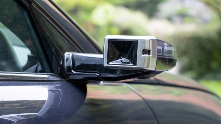 Hyundai Ioniq 6 digital side view mirrors