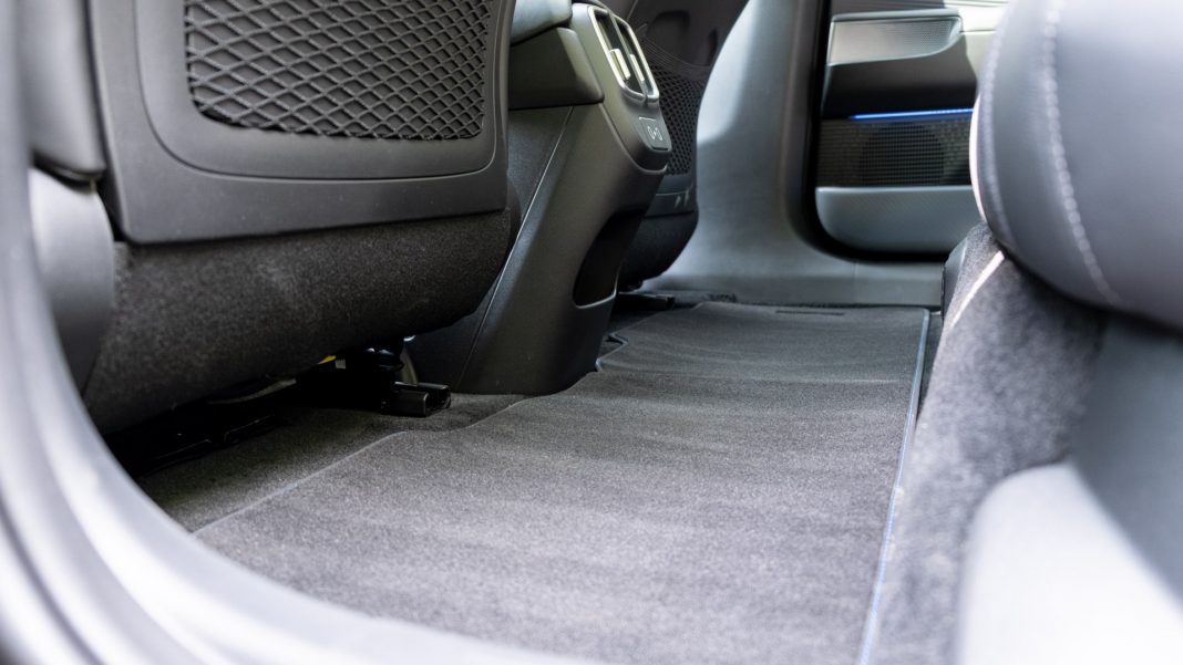 Hyundai Ioniq 6 footwell