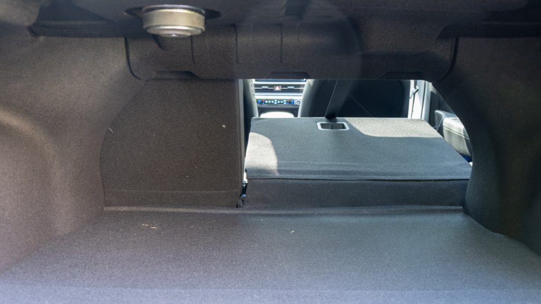 Hyundai Ioniq 6 one seat down