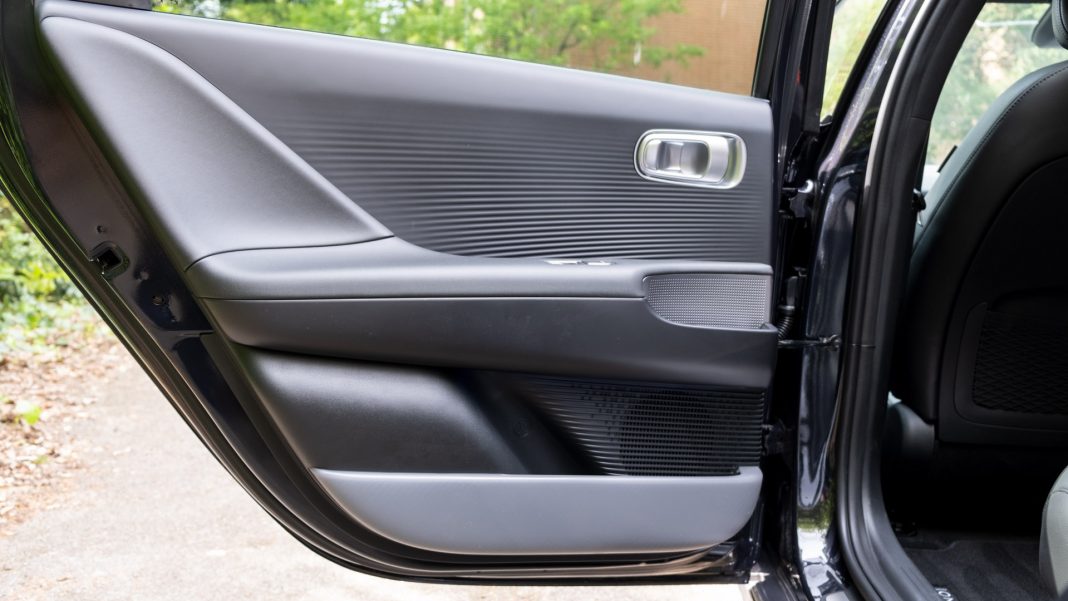 Hyundai Ioniq 6 rear door