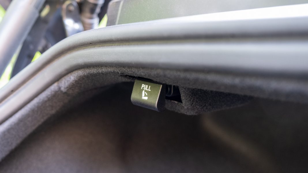 Hyundai Ioniq 6 rear seat release