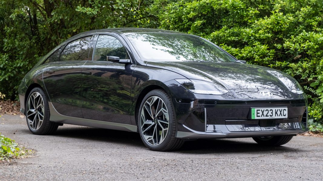 Hyundai Ioniq 6 side