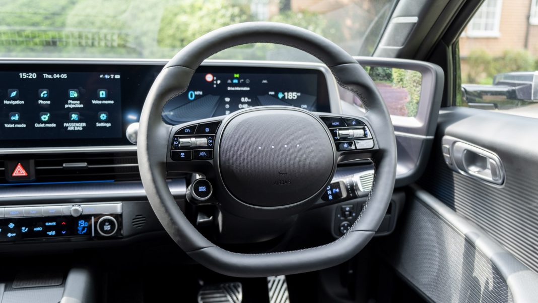 Hyundai Ioniq 6 steering wheel size