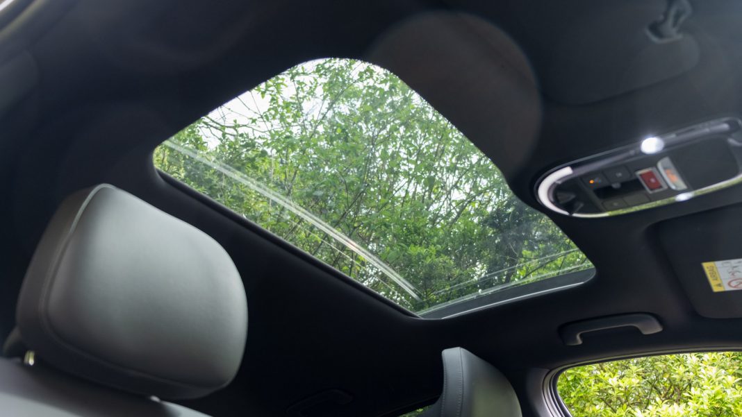 Hyundai Ioniq 6 sunroof design