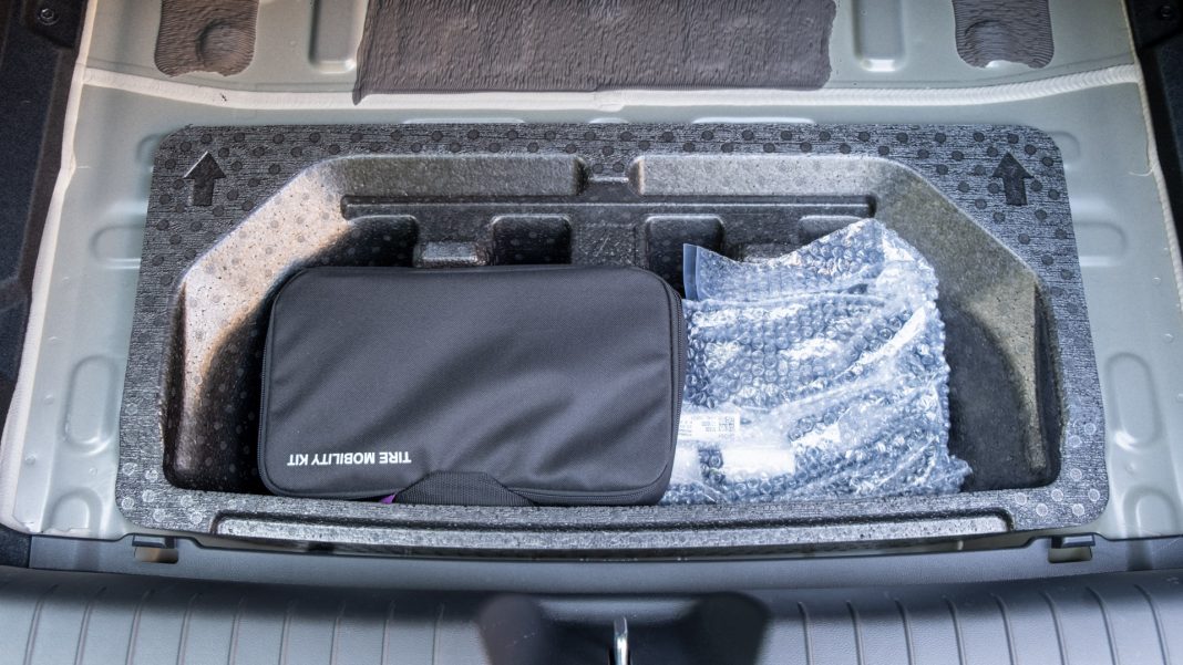 Hyundai Ioniq 6 underfloor