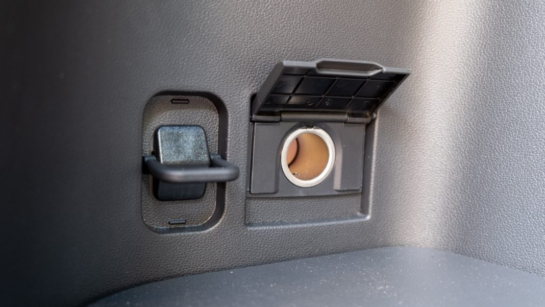 Hyundai Tucson 12V socket