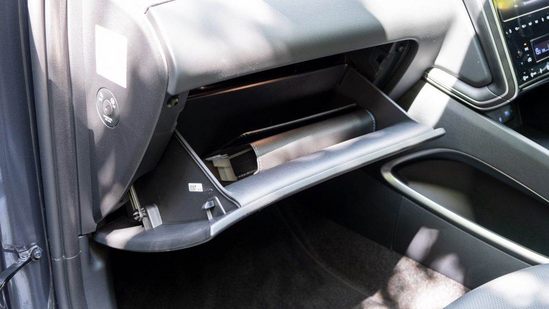 Hyundai Tucson glove box