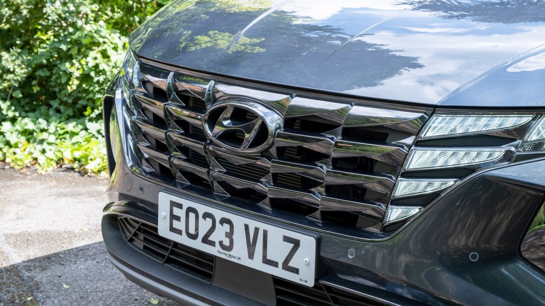 Hyundai Tucson grille