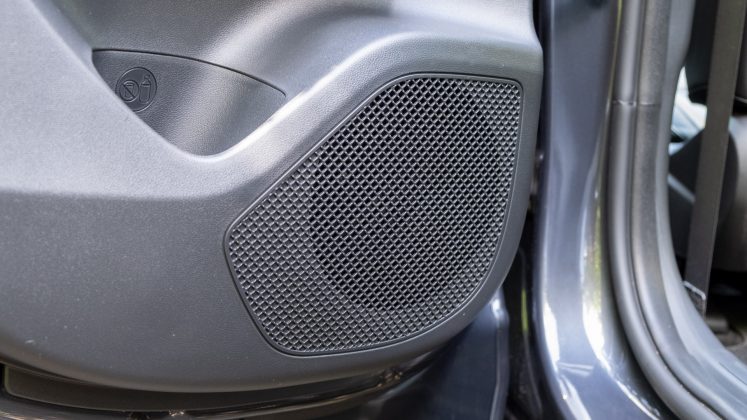 Hyundai Tucson rear door speaker