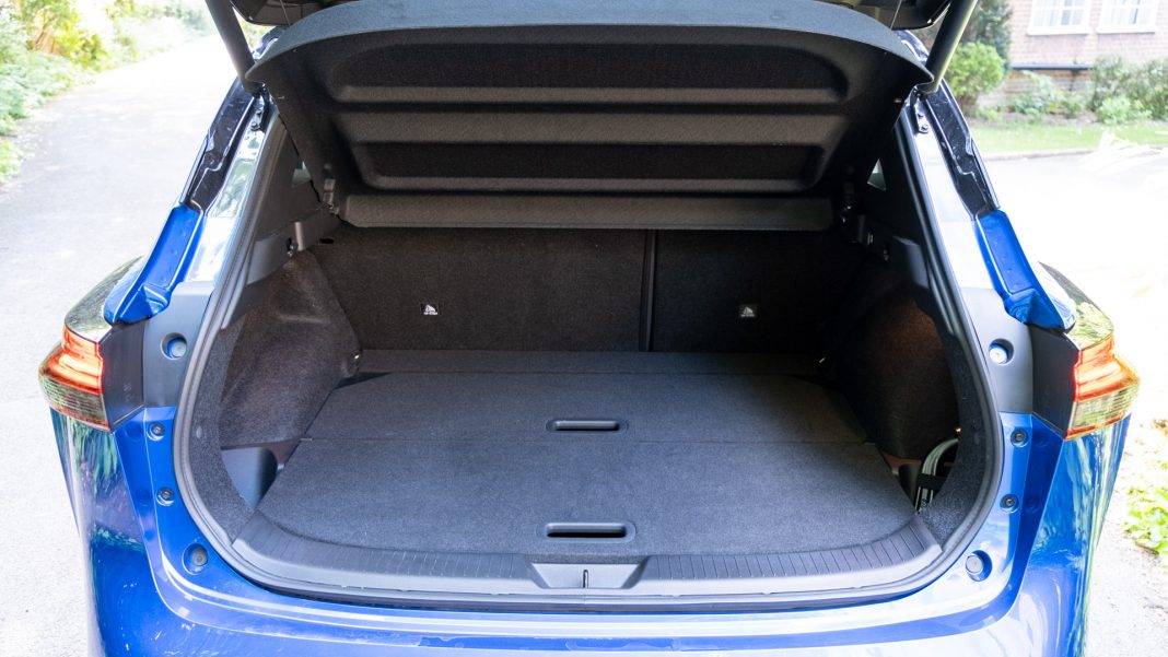 Nissan Qashqai boot space