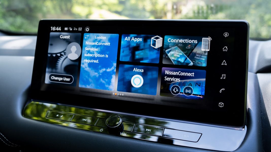 Nissan Qashqai infotainment system