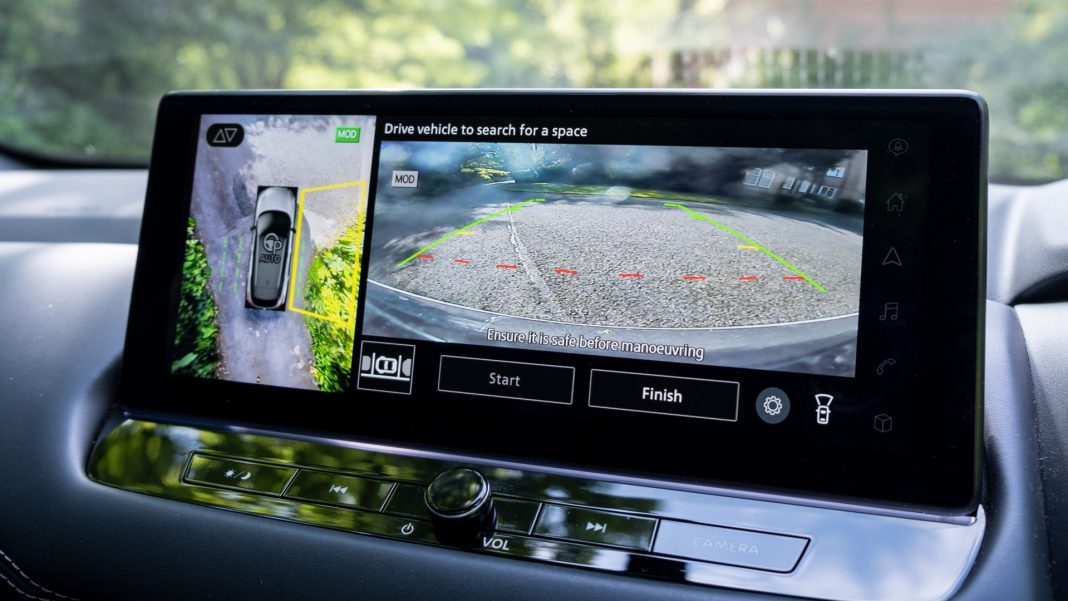 Nissan Qashqai rearview cameras