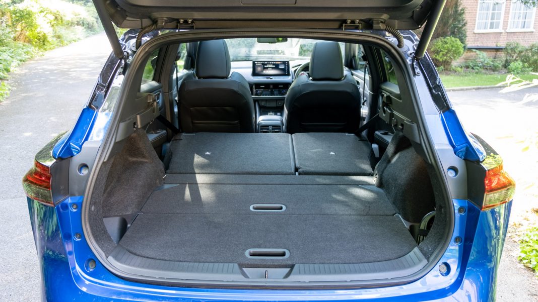 Nissan Qashqai seats down