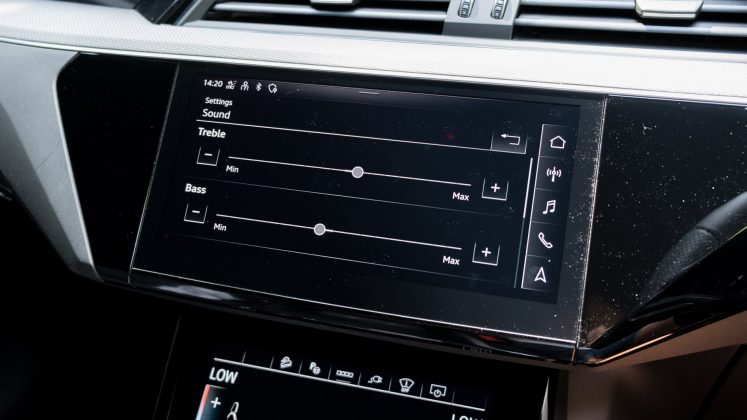 Audi Q8 e-tron EQ